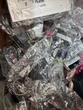 4 Mystery pcs of paparazzi jewelry for $15